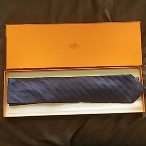 Harmed Paris neck tie